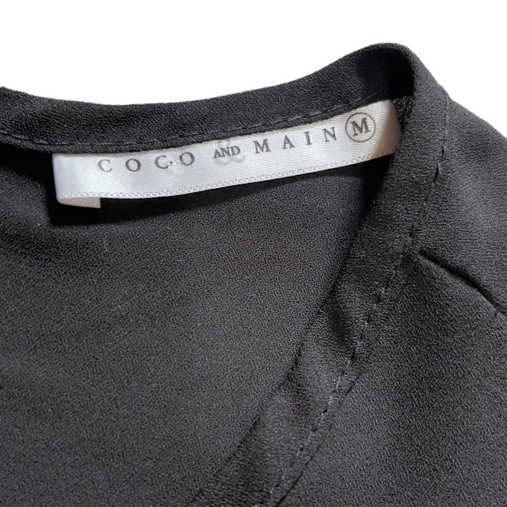 Coco and Main Round Neck Georgette Top Size Medium - Picture 8 of 8